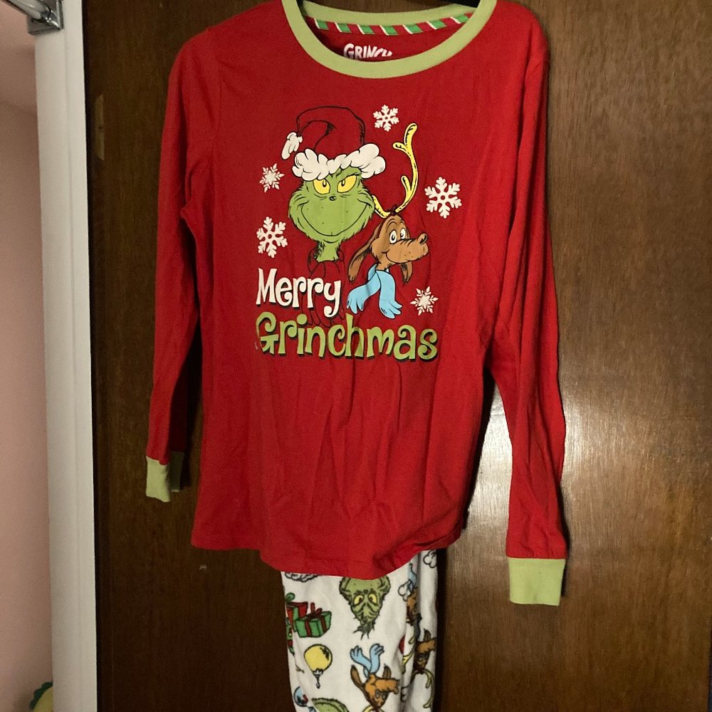 Ladies Merry Grinchmas Pajama Set